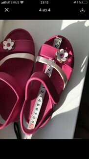 Сандалии crocs