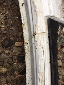 Рено Сандеро стойка лобового стекла правая