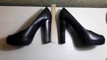 Туфли чёрные 36 размера