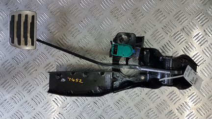 Педаль газа Land Rover Discovery Sport