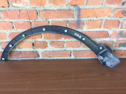 Накладка крыла передняя правая Toyota RAV4 CA40