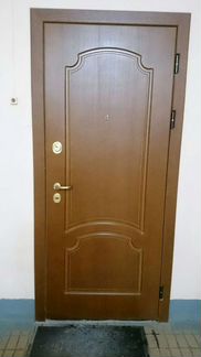 Входная металическая дверь