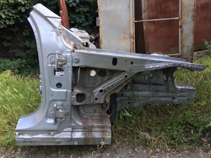 Четверть передняя правая мерседес с 205