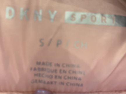 Куртка новая dkny sport оригинал S
