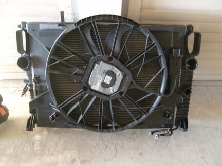 Вентилятор радиатора Mercedes W211