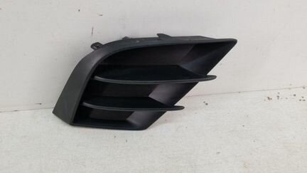 Окантовка птф передняя левая Mazda 3 BL 2009-2013