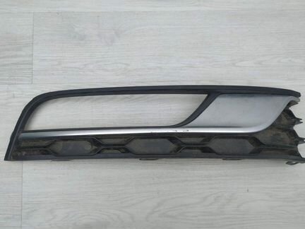 Решетка птф правая 3AA853666E VW Passat (B7) 2011