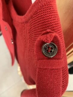 Фирменная кофточка для девочки