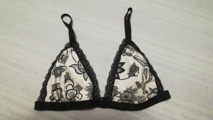 Бюстгальтер от дизайнера