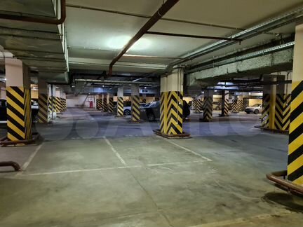 Машиноместо, 12 м²