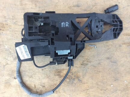 Механизм ручки передней правой двери Mercedes W216