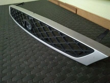 Оригинальная решетка радиатора Форд Фокус 1 рстайл