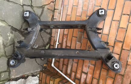 Mercedes GLK 204 подрамник Задний A2123504205