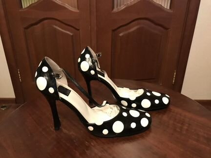 Босоножки в горох. Размер 37. Новые