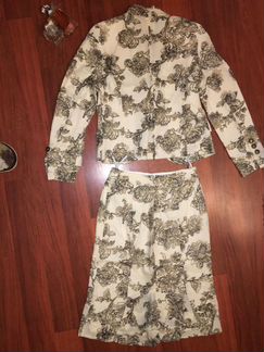 Костюм tuzzi шерстяной 44 размер рос