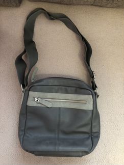 Сумка новая через плечо