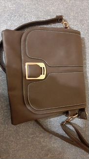 Сумка. похожа на кожу. очень мягкая