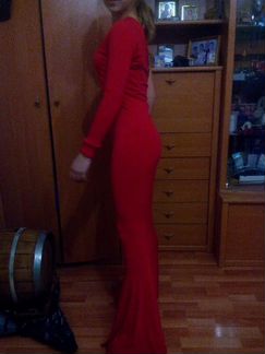 Красивое красное платье в пол новое