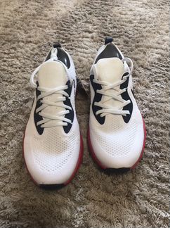 Кроссовки Nike 37 новые