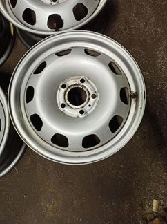 Диски бу оригинал R16 LU на Renault