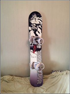 Сноуборд, креплениями, ботинки. Комплект