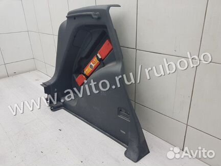 Обшивка багажника левая Vw Golf plus BMM 2007