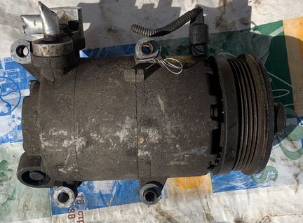 Компрессор кондиционера Ford Focus 2 2005-2007 1.6