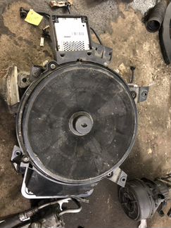 Сабвуфер a8 d3 Audi bose