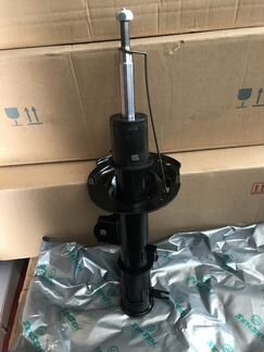 Амортизатор передний правый Киа Рио 2011 2017