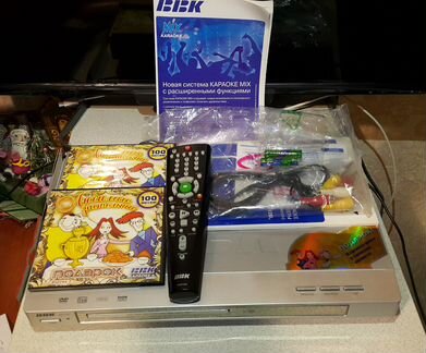 Караоке с микрафоном и DVD-плеер BBK DV115SI Новый