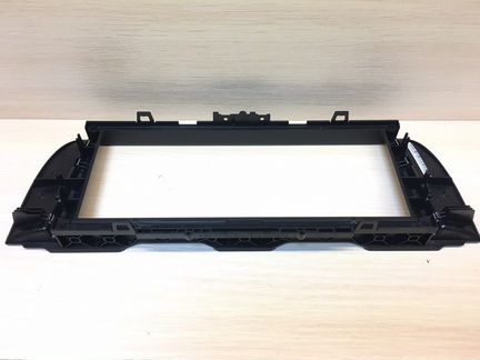Рамка монитора, дисплея от BMW F10 NBT бмв