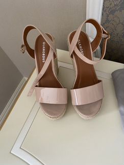 Босоножки 36 р