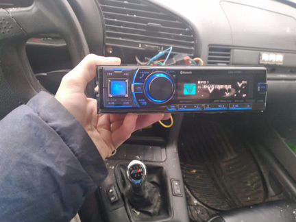 Магнитола alpine cda-137 bti