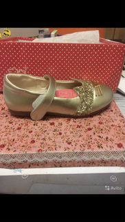 Детские туфли