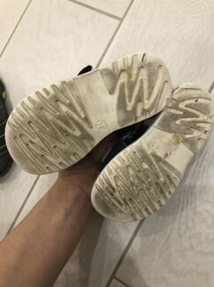 Кроссовки детские 24р