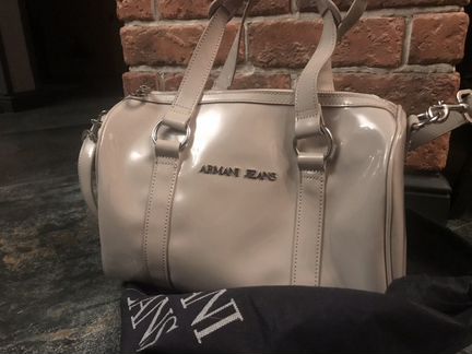 Лаковая сумка Armani Jeans - абсолютно новая