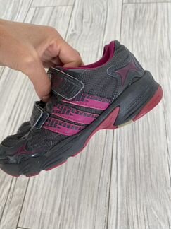 Кроссовки adidas