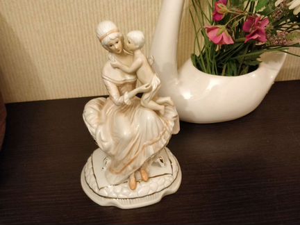 Статуэтка, Мать и дитя