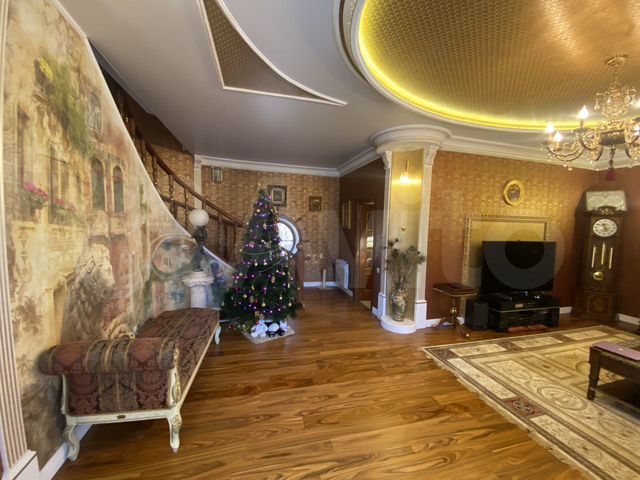 Коттедж 264 м² на участке 5.3 сот.