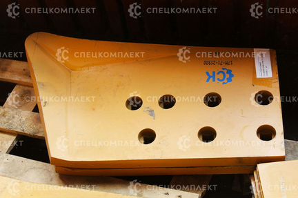 Нож левый для отвала на Komatsu D155A-3