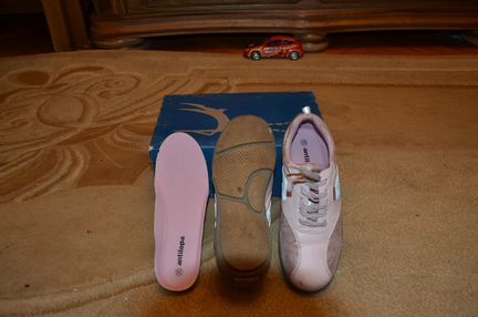 Кроссовки Антилопа, р.35