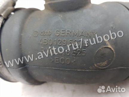 Патрубок воздушный Audi Allroad C5 AKE 2002