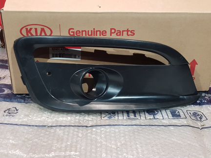 Рамка птф Киа Сид 2 15-18 рестайлинг правая