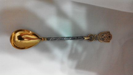 Ложка чайная с чернью серебро 84 проба