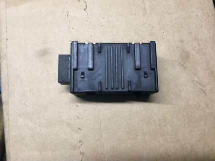 Блок подогрева сиденья Фольксваген Т5 VW T5