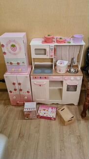 Игрушка кухня со шкафчиком и домик