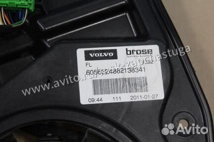 Стеклоподъемник передний левый Volvo S60