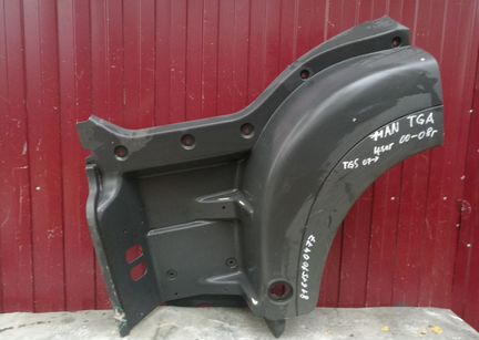 Man TGA 4 серия подножка левая 81615100477